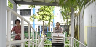 Peer-group volunteerism gets a thumbs up from seniors Mr Ang Lye Hock and other volunteers, known as micro-jobbers, move chairs from the Thye Hua Kwan office to a pavilion where seniors exercise. Through the micro-jobs scheme funded by the Tote Board, these micro-jobbers are paid a small fee per task.