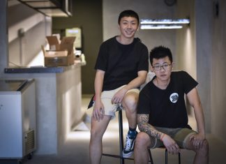 Beng With Big Heart Beng Who Cooks delivered about 100 poke bowls a day at the height of the Circuit Breaker to those in need, earning the “People of Good” award at the President’s Volunteerism & Philanthropy Award 2020 Special Edition – Our Finest Hour in the City of Good.