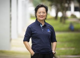From Breaking Rice Bowls to Rebuilding Lives Ms Wee Wah Meng left her corporate job in 2016 to join the social service sector and she has never looked back since. She finds greater meaning in what she does now as head of AMKFSC Community Services’ SG Cares Volunteer Centre team.